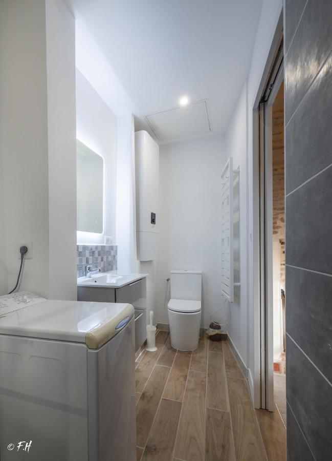 Le Vieux Laval Apartman Laval  Kültér fotó