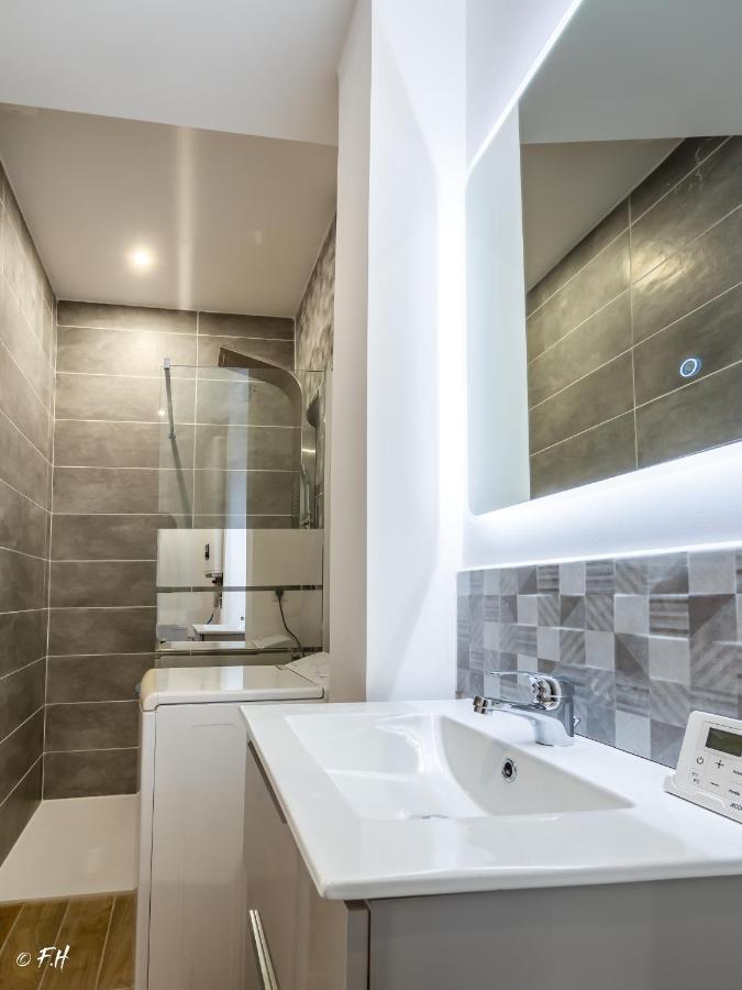 Le Vieux Laval Apartman Laval  Kültér fotó