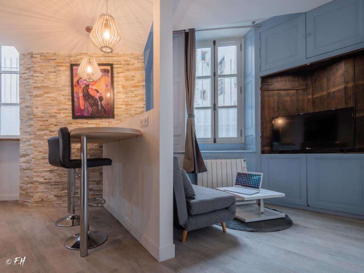 Le Vieux Laval Apartman Laval  Kültér fotó