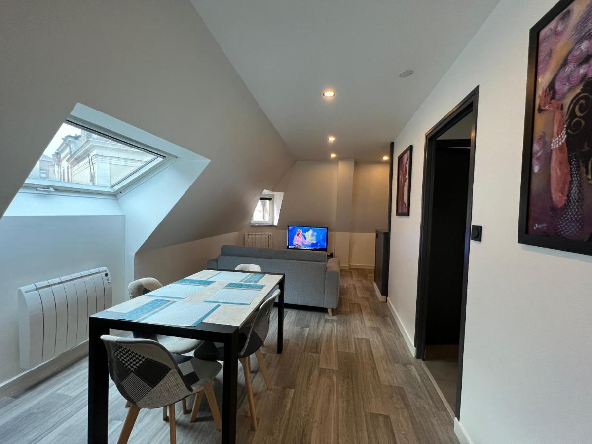 Le Vieux Laval Apartman Laval  Kültér fotó