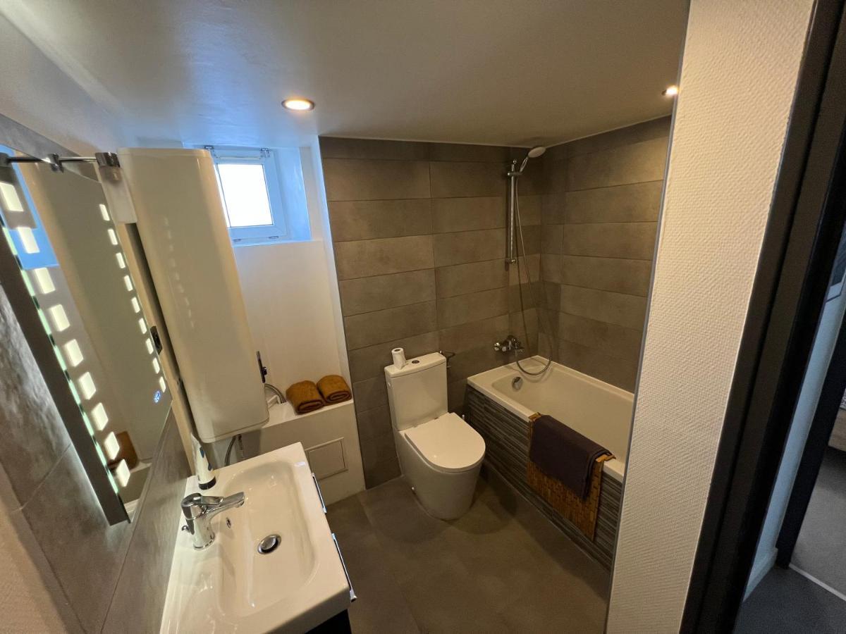 Le Vieux Laval Apartman Laval  Kültér fotó